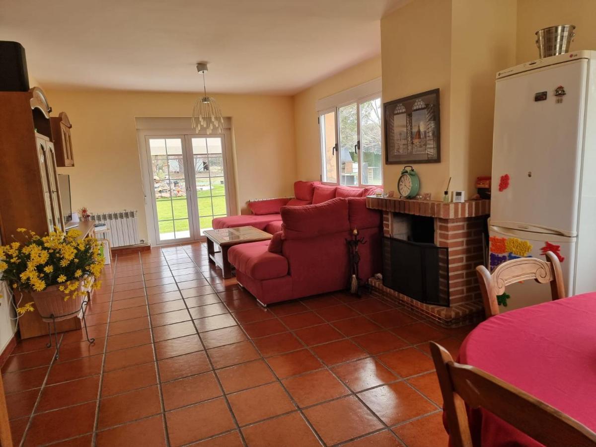 Villa Pancorbo Velayos Eksteriør bilde