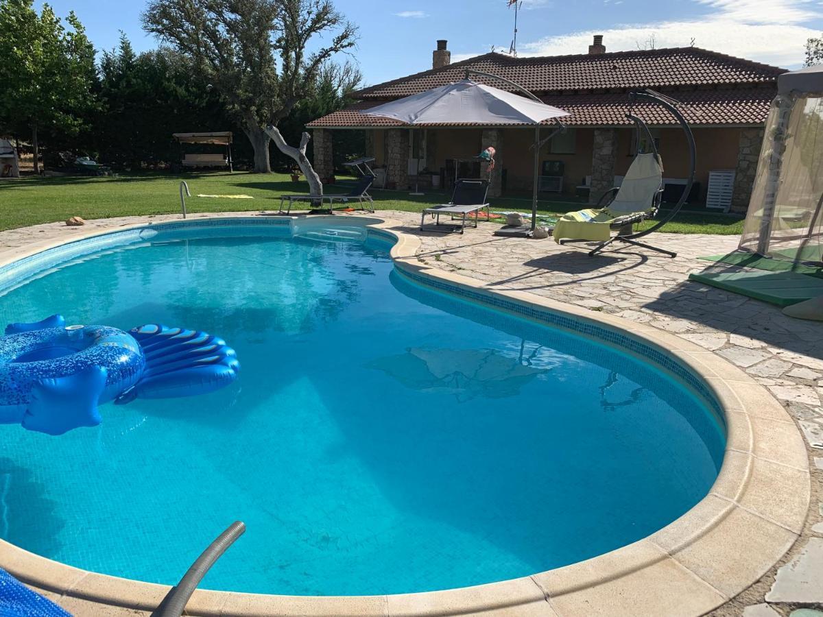 Villa Pancorbo Velayos Eksteriør bilde